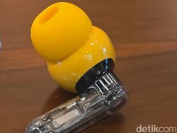 Unboxing Nothing Ear (3a), Earbuds Transparan yang Bisa Rekam Meeting