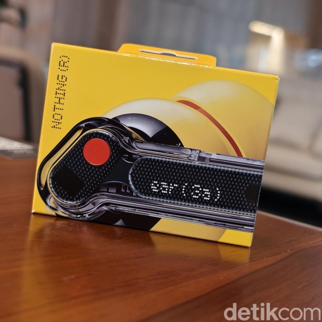 Unboxing Nothing Ear (3a), Earbuds Transparan yang Bisa Rekam Meeting