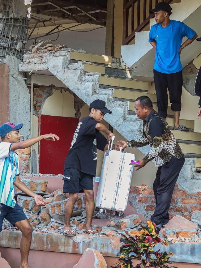 Potret Kerusakan Hotel Usai Gempa Labuan Bajo