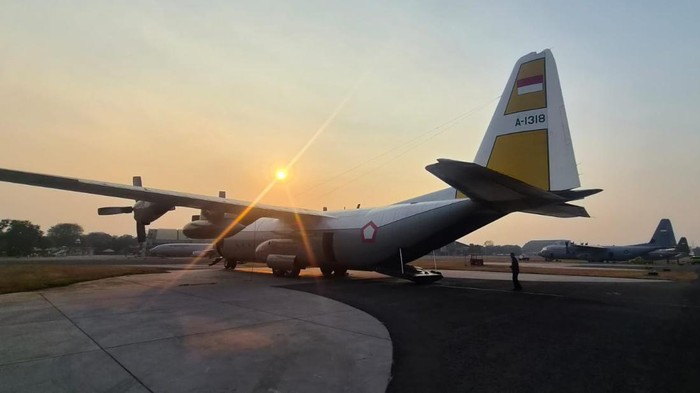 Presiden Prabowo Subianto kirim 50 ribu paket sembako untuk korban gempa NTT.  (dok.Akun Media Sosial @sekretariat.kabinet)