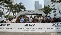 Suzuki XL7 Terbaru Mulai Diserahkan ke Konsumen di Indonesia