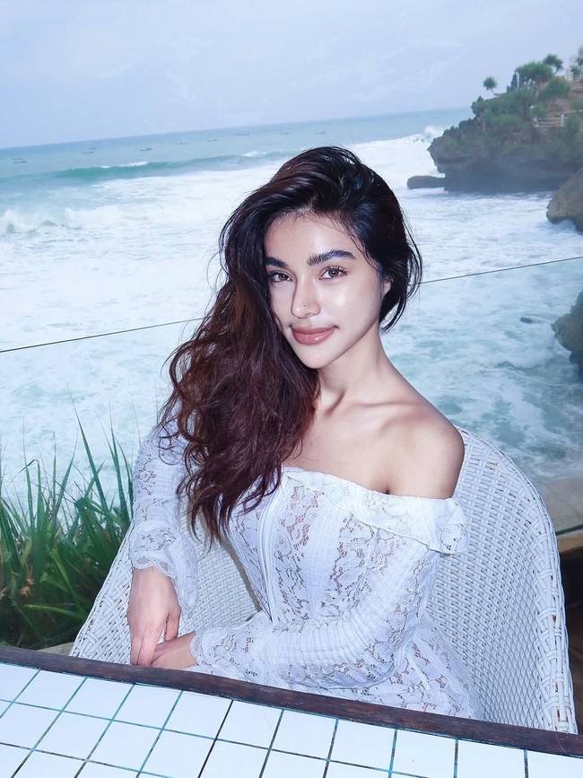 Kabar kepergian pemilik nama lengkap Putri Andriani Juficha itu dikonfirmasi oleh Miss Grand Indonesia. Dalam unggahan di media sosial, Putri disebut sebagai wanita yang kuat. Foto: dok instagram Putri Andriani Juficha
