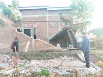 Ribuan Rumah-Kantor Rusak Diguncang Gempa M7,7 di NTT