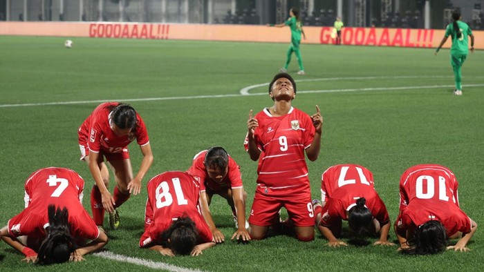 Srikandi Merdeka Cup sudah bergulir. Garuda Pertiwi berhasil melumat Arab Saudi 7-0 pada laga pembuka.