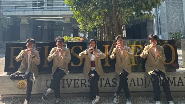 Tim PolPay UGM