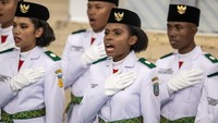 Tugas sebagai Paskibraka memiliki tanggung jawab besar karena mereka menjadi bagian penting dalam pelaksanaan upacara kenegaraan. Ketepatan gerakan, kekompakan barisan, serta kedisiplinan menjadi bagian yang harus dijaga selama menjalankan tugas. ANTARA FOTO/BAYU PRATAMA S