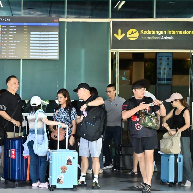 Bandara Komodo Tetap Beroperasi Pascagempa M7,7 Guncang NTT