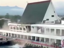 Video BNPB: Ada 731 Gempa Susulan Pascagempa M 7 di NTT