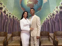 Terungkap! Penikahan Ronaldo dan Georgina Digelar Intimate di Ruang Tamu