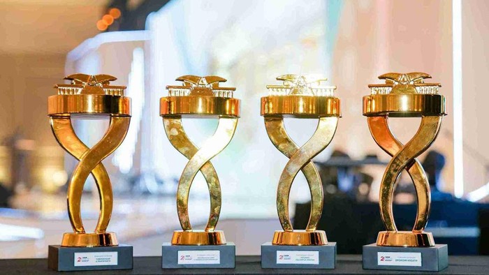 Ilustrasi Piala Penghargaan