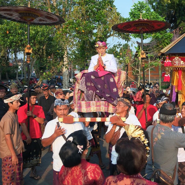 Joli Pengantin Diarak, Pernikahan Agung Tabanan Kembali Digelar Usai 60 Tahun