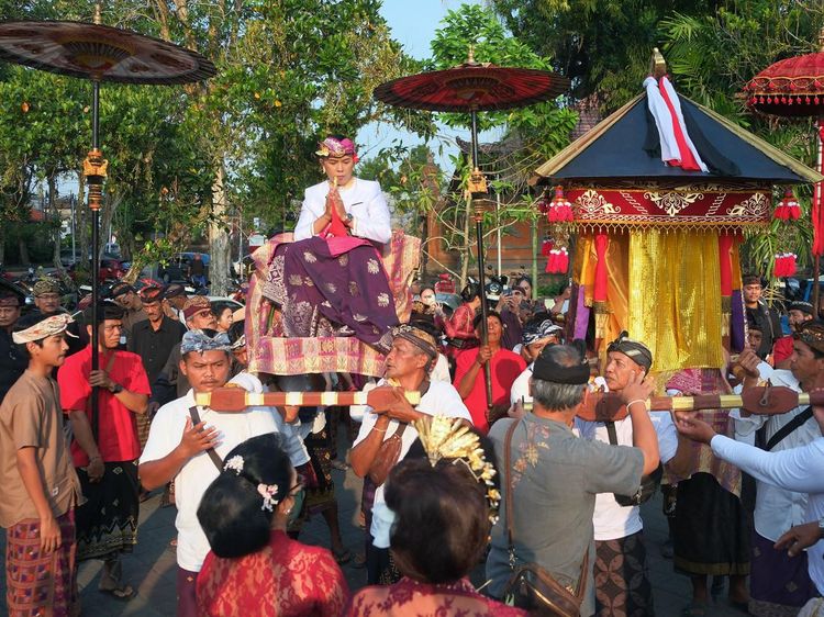 Joli Pengantin Diarak, Pernikahan Agung Tabanan Kembali Digelar Usai 60 Tahun