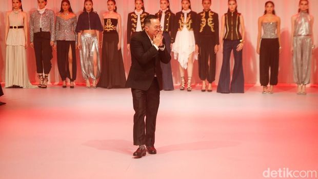 Koleksi Apres la Revolution Karya Yosafat Dwi Kurniawan