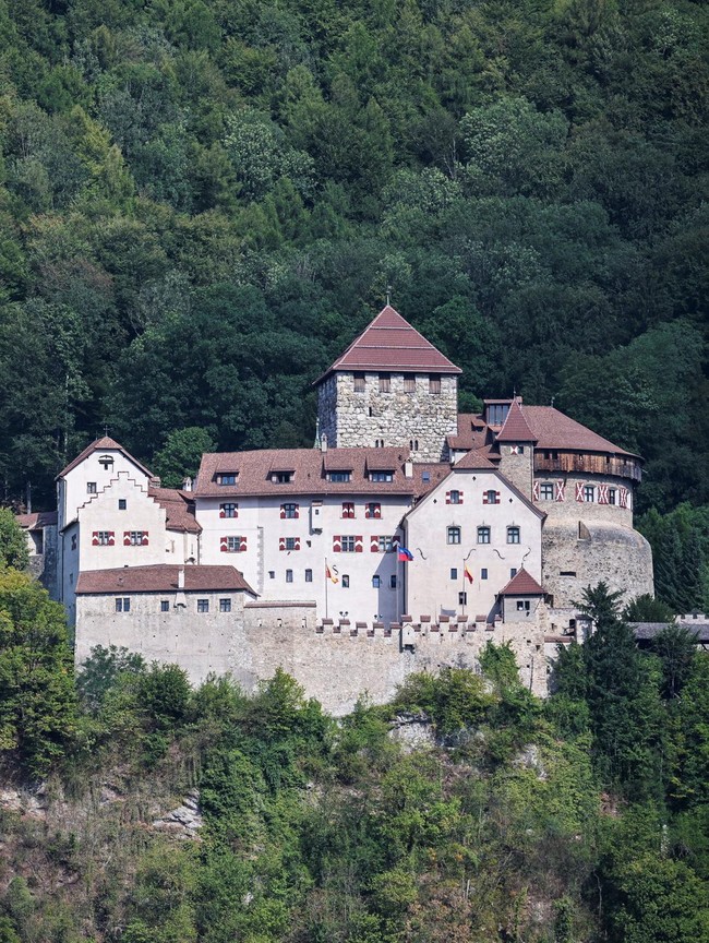 Menengok Kemegahan Kastil Vaduz, Ikon Kerajaan Kecil Liechtenstein