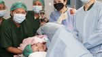 Meyden dan Suami Asyik Kulineran Sebelum Sambut Anak Pertama