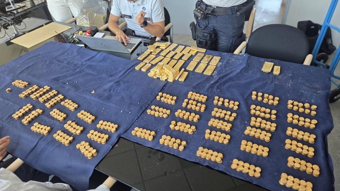 Pekerja konstruksi temukan emas saat bikin saluran pembuangan di Belgia.