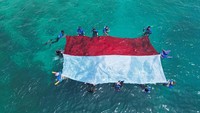 Ketua Panitia Berau Divers Agus mengatakan Maratua memiliki makna khusus karena merupakan salah satu pulau kecil terluar Indonesia. Karena itu, pengibaran bendera di bawah laut juga menjadi pengingat agar rasa nasionalisme tetap tumbuh di wilayah perbatasan. Foto: Berau Divers