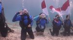 Kala Merah Putih Berkibar di Bawah Laut Maratua