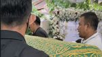 Isak Tangis Keluarga dan Kerabat Warnai Proses Pemakaman Putri Andriani Juficha