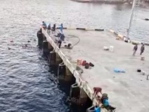 Video: Cerita Pekerja Kapal Saat Gempa NTT Bikin Penumpang Jatuh ke Laut