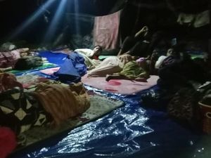 Gempa M 7,0 NTT Rusak 13 Rumah di Selayar, Warga Pasimarannu Masih Mengungsi