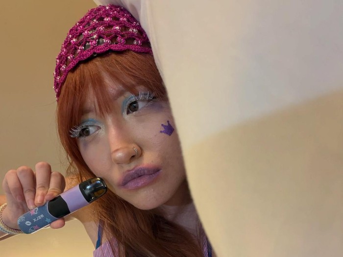 Tren makeup eksperimental a la penyanyi Naykilla.