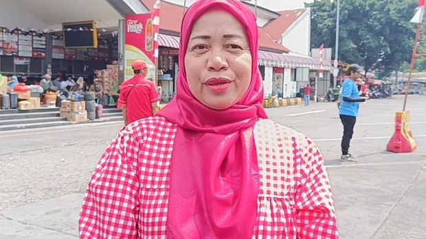 Warga itu adalah kasir tiket Bus Putra Sulung dan Rona Indah, Ena (41)