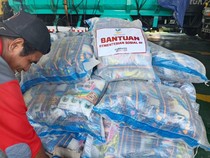 Bantu Korban Gempa NTT, Kemensos Kirim Bantuan Logistik ke Pulau Palue