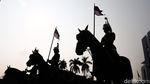 Bendera Pusaka dan Teks Proklamasi Diarak Naik Kereta Kencana ke Istana