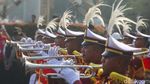Bendera Pusaka dan Teks Proklamasi Diarak Naik Kereta Kencana ke Istana