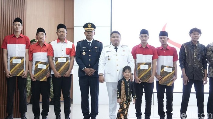 Bupati Subang Serahkan Remisi Lapas dan Penghargaan Dalam Riung Mungpulung HUT KE-81 RI