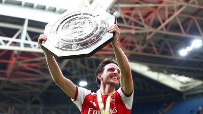 Awas Kutukan Comunity Shield, Arsenal