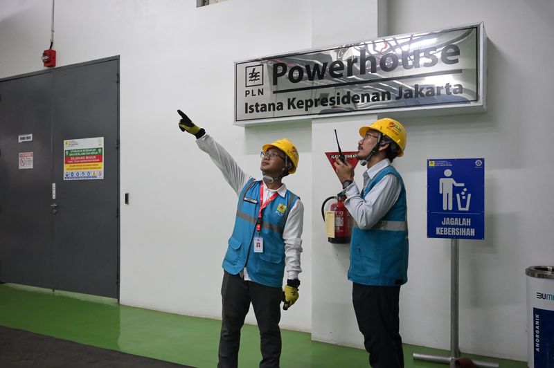 Dirut PLN Tinjau Langsung Keandalan Listrik Peringatan HUT ke-81 RI