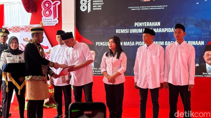 Gubernur Kaltim Rudy Masud saat pemberian remisi kepada narapidana.