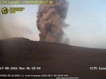 Gunung Anak Krakatau 20 Kali Erupsi pada Senin