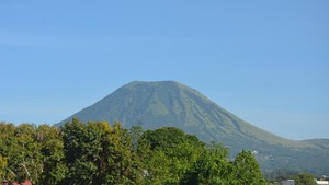 Gunung Lokon, Highland Tomohon yang Bikin Betah Menjauh dari Hiruk Pikuk Kota