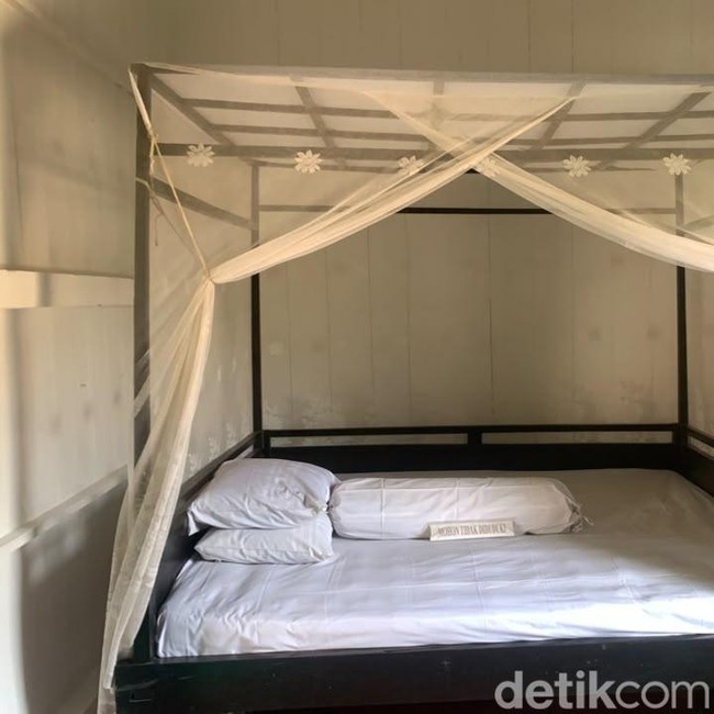 Intip Tempat Tidur Soekarno di Rengasdengklok yang Berusia 1 Abad