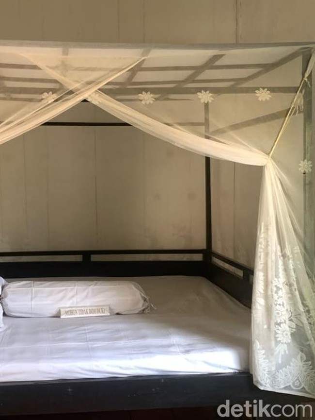 Intip Tempat Tidur Soekarno di Rengasdengklok yang Berusia 1 Abad