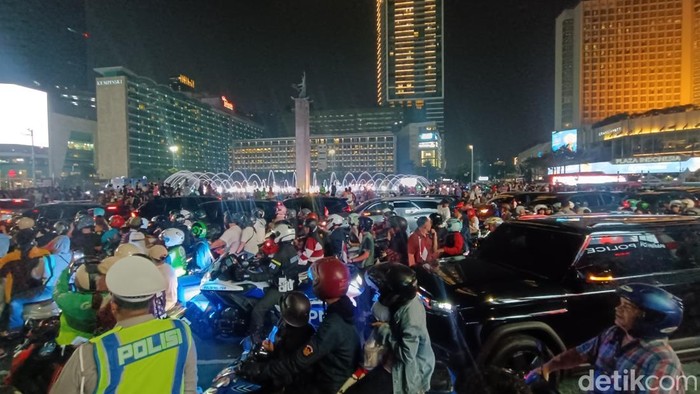 Lalu lintas di bundaran HI kembali dibuka (Rizky Adha Mahendra/detikcom)