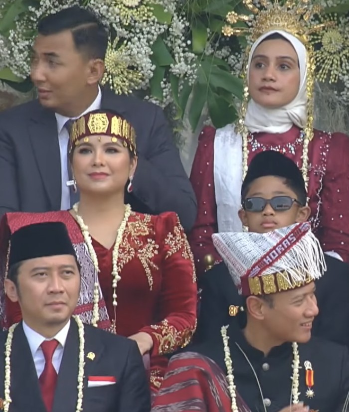 Luna Maya, Anggu C Sasmi, Raline Shah hadiri upacara HUT RI