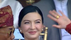Momen-momen Selebritas di Upacara HUT ke-81 RI di Istana Merdeka