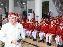 Suara Merdu Murid Sekolah Rakyat Bawakan Lagu Hari Merdeka di Istana