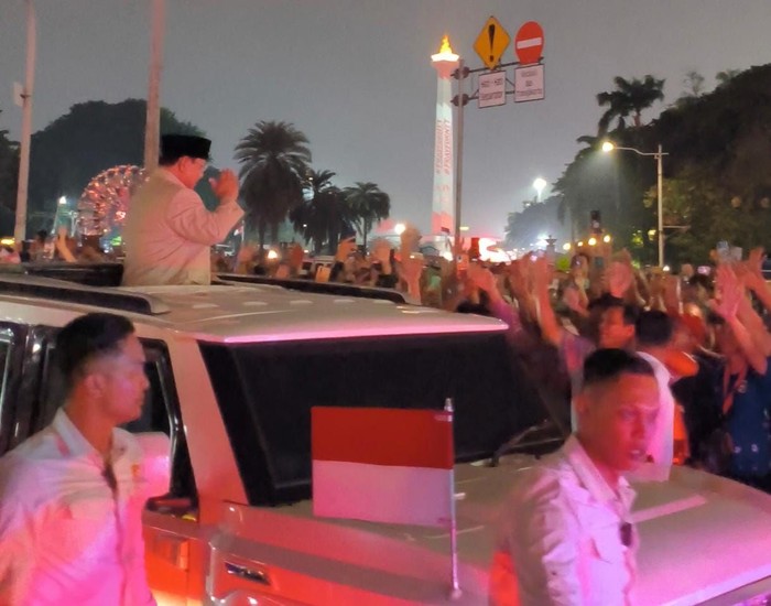 Presiden Prabowo usai menghadiri karnaval kreatif Malam Merdeka (Kurniawan/detik)