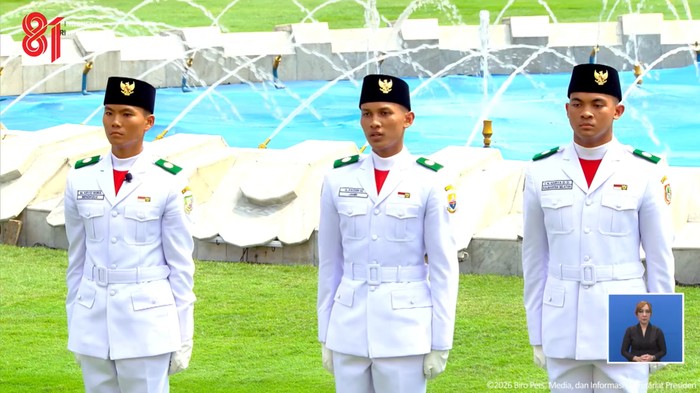 Profil tiga pengibar bendera di HUT ke-81 RI.