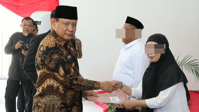 Sebanyak 666 narapidana di Gorontalo menerima remisi HUT ke-81 RI, termasuk 19 orang yang langsung bebas.