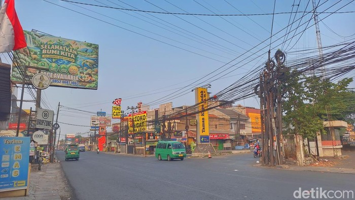Suasana Jalan Kopo Bandung