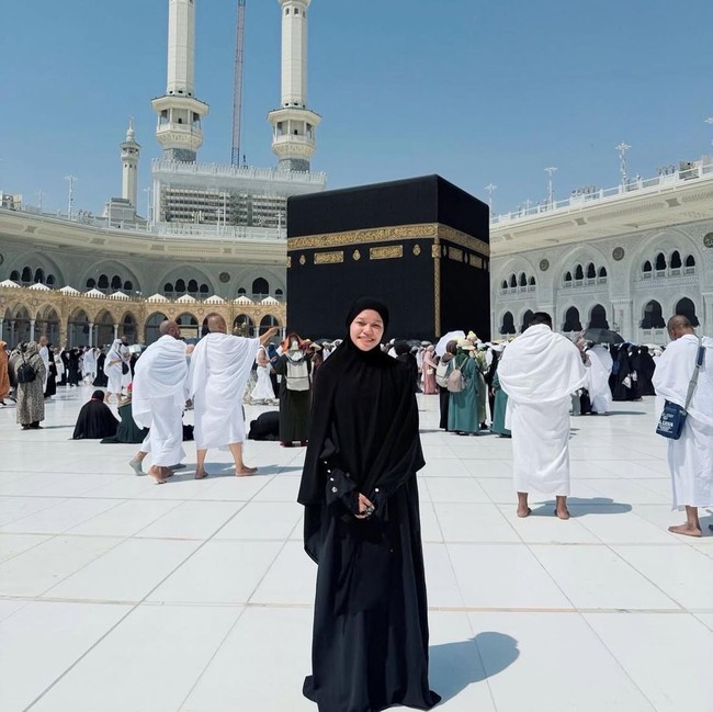 Perasaan Ummi Quary Hancur, Cari Ketenangan di Tanah Suci
