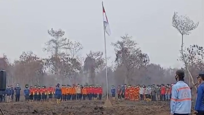 Upacara 17 Agustus di lahan bekas karhutla Kubu Raya