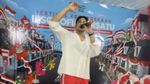 Seru Banget! Adrian Khalif Hibur Tetangga Komplek Rumah di Acara 17-an