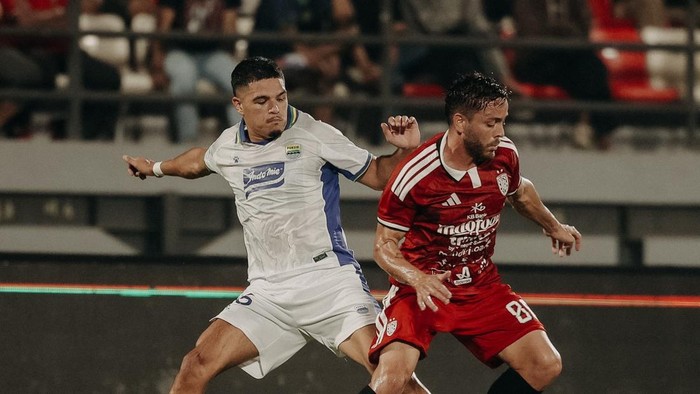 Bali United menelan kekalahan 2-3 atas Persib Bandung di Stadion Kapten I Wayan Dipta, Gianyar, Selasa (18/8/2026).